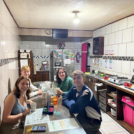 Hotel & Hostel Sloth Backpackers Monteverde Екстериор снимка