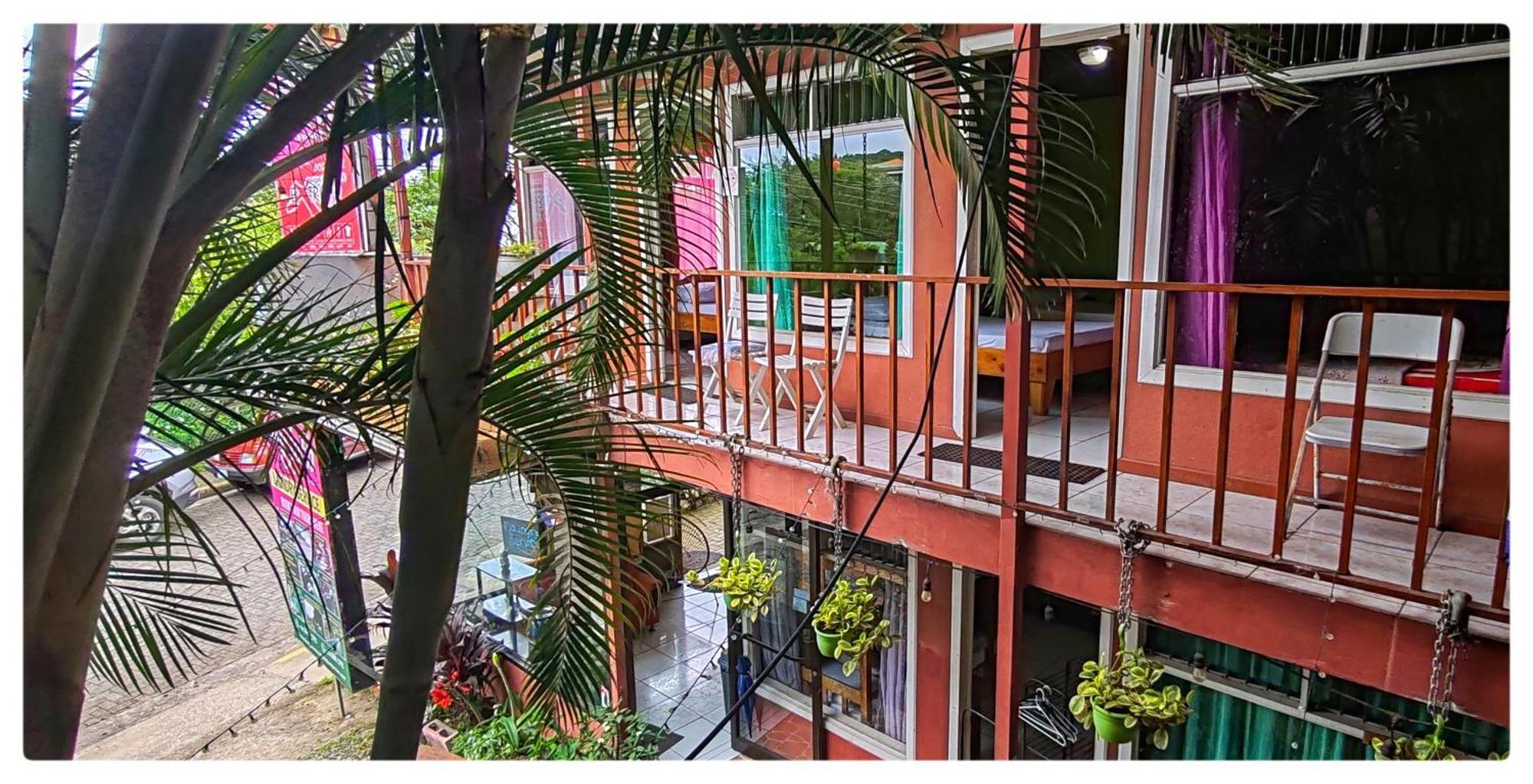 Hotel & Hostel Sloth Backpackers Monteverde Екстериор снимка