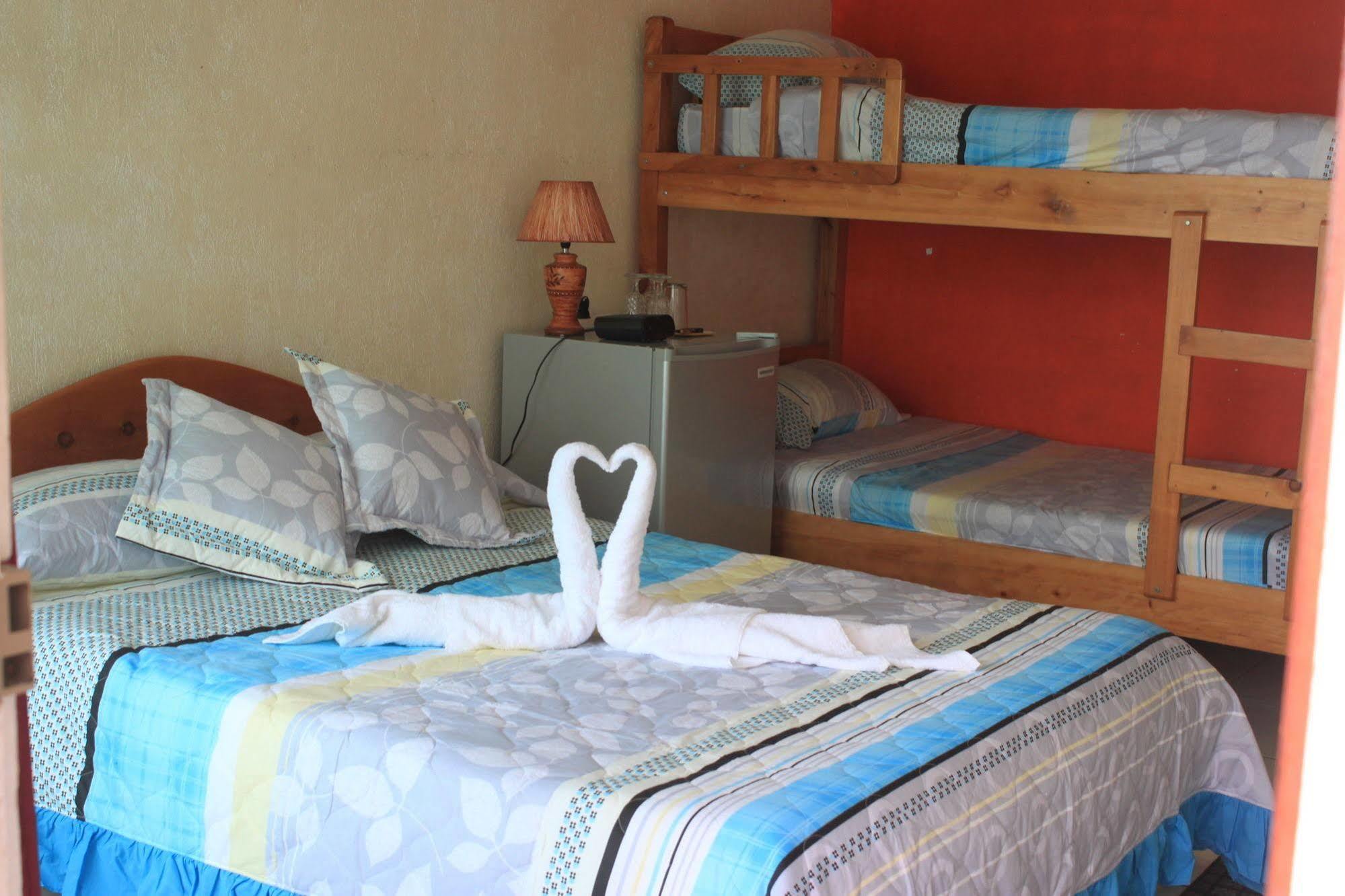 Hotel & Hostel Sloth Backpackers Monteverde Екстериор снимка
