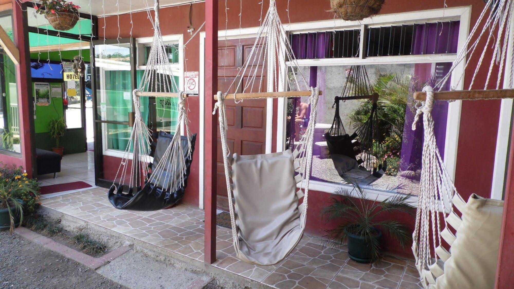 Hotel & Hostel Sloth Backpackers Monteverde Екстериор снимка