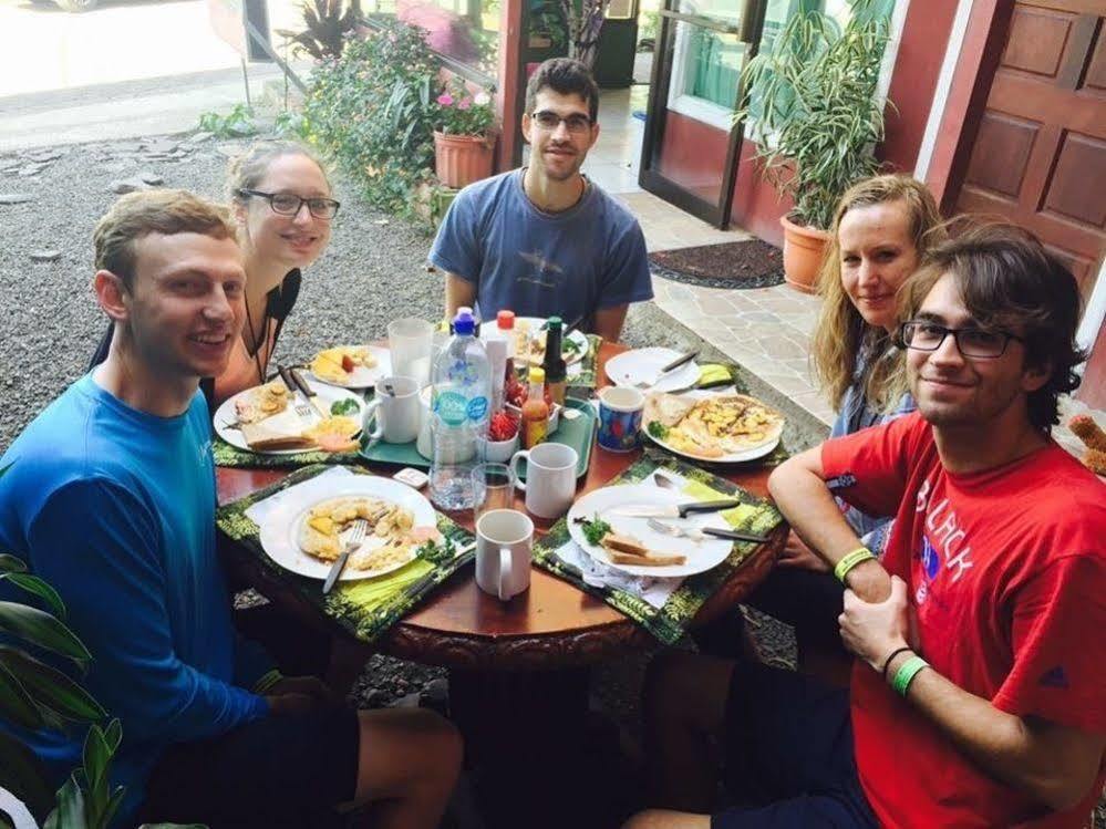 Hotel & Hostel Sloth Backpackers Monteverde Екстериор снимка